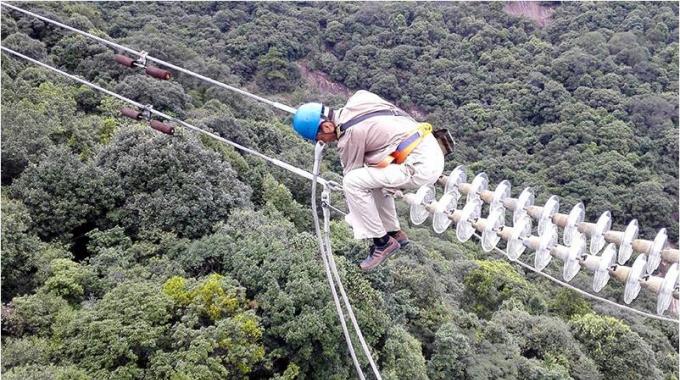 高空线路秋检 确保可靠供电