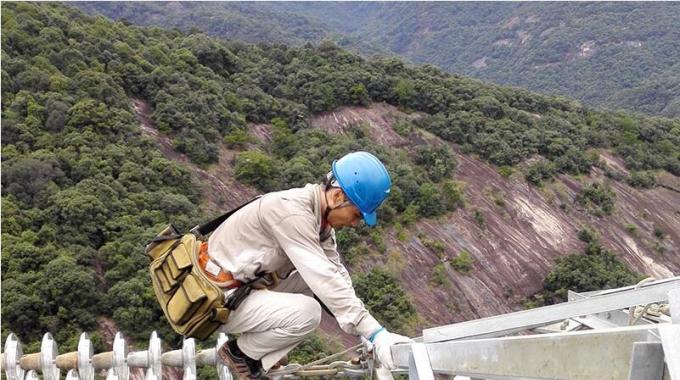 高空线路秋检 确保可靠供电