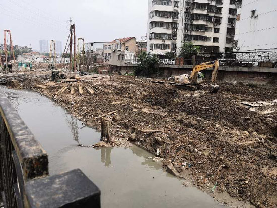 督查组：湖北省武汉市巡司河洪山区段黑臭现象依然严重