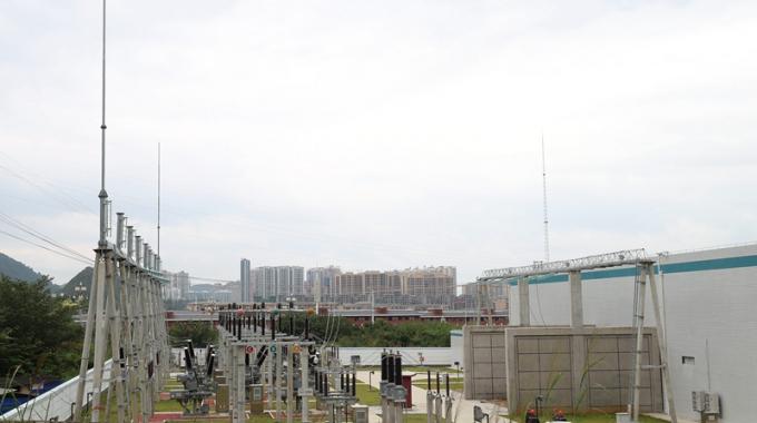 兴义供电局110千伏花月变电站顺利投运，这是黔西南州首座110千伏智能变电站。